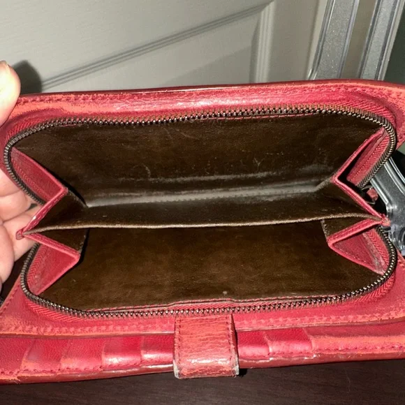 Bottega Veneta Woven Burgundy Classic Leather Wallet - Authentic - Picture 6 of 15